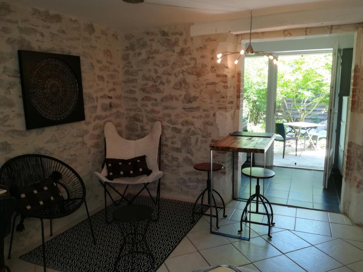 Apartamento Chez Karine Et Julien Cahors Exterior foto